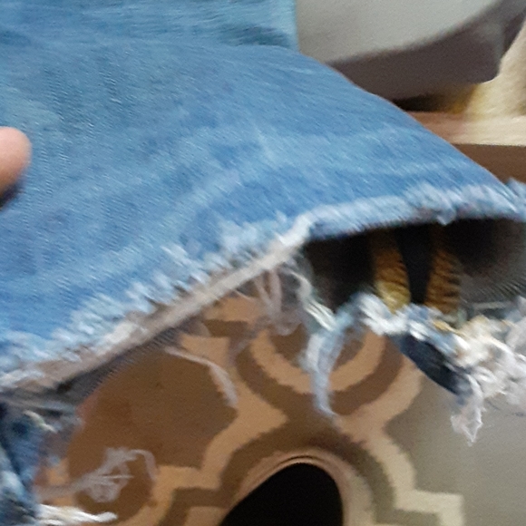 Riped denim jeans - Picture 3 of 3